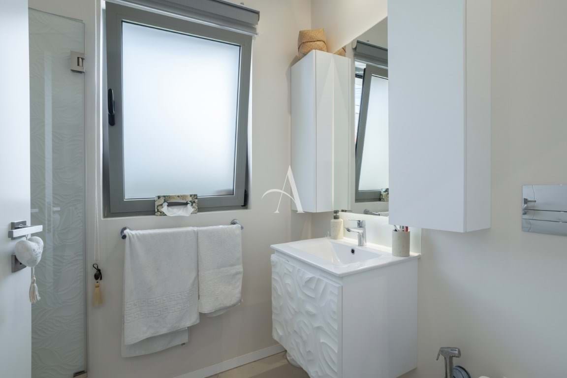 3 Bed, 2 Bath, ApartmentFor Sale, Santa Barbara de Nexe, Faro, Faro, 8005