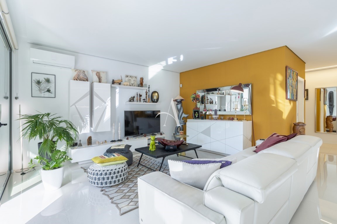 3 Bed, 2 Bath, ApartmentFor Sale, Santa Barbara de Nexe, Faro, Faro, 8005