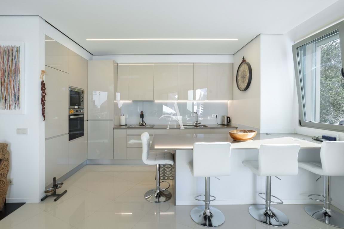 3 Bed, 2 Bath, ApartmentFor Sale, Santa Barbara de Nexe, Faro, Faro, 8005