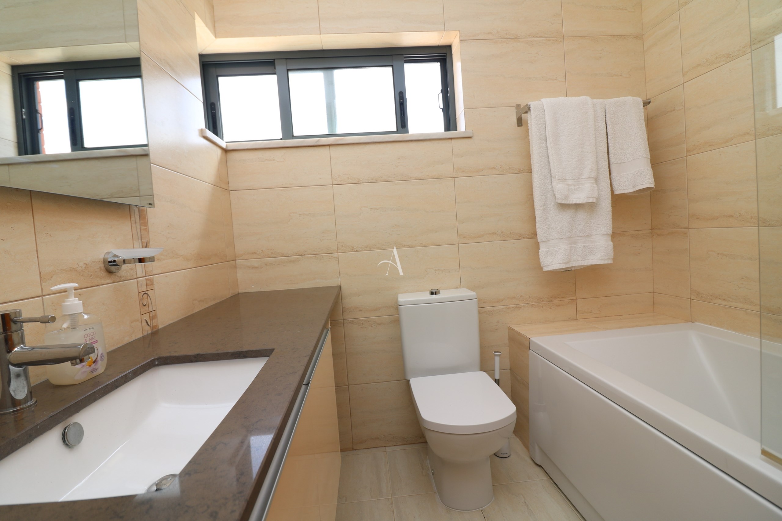 3 Bed, 3 Bath, HouseFor Sale, Sao Bras De Alportel, Faro, 8150-112