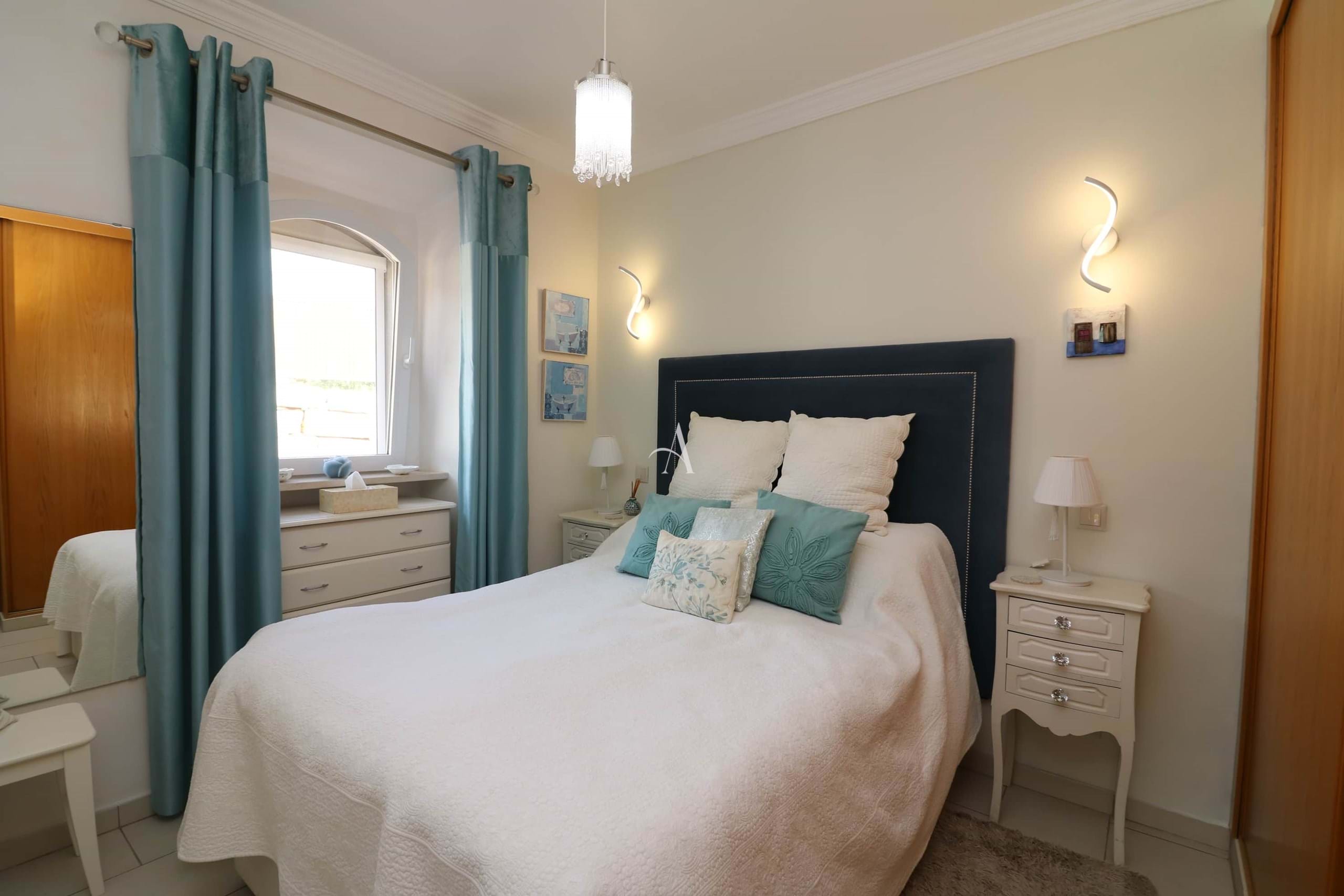 3 Bed, 2 Bath, HouseFor Sale, Sao Bras De Alportel, Faro, 8150-039