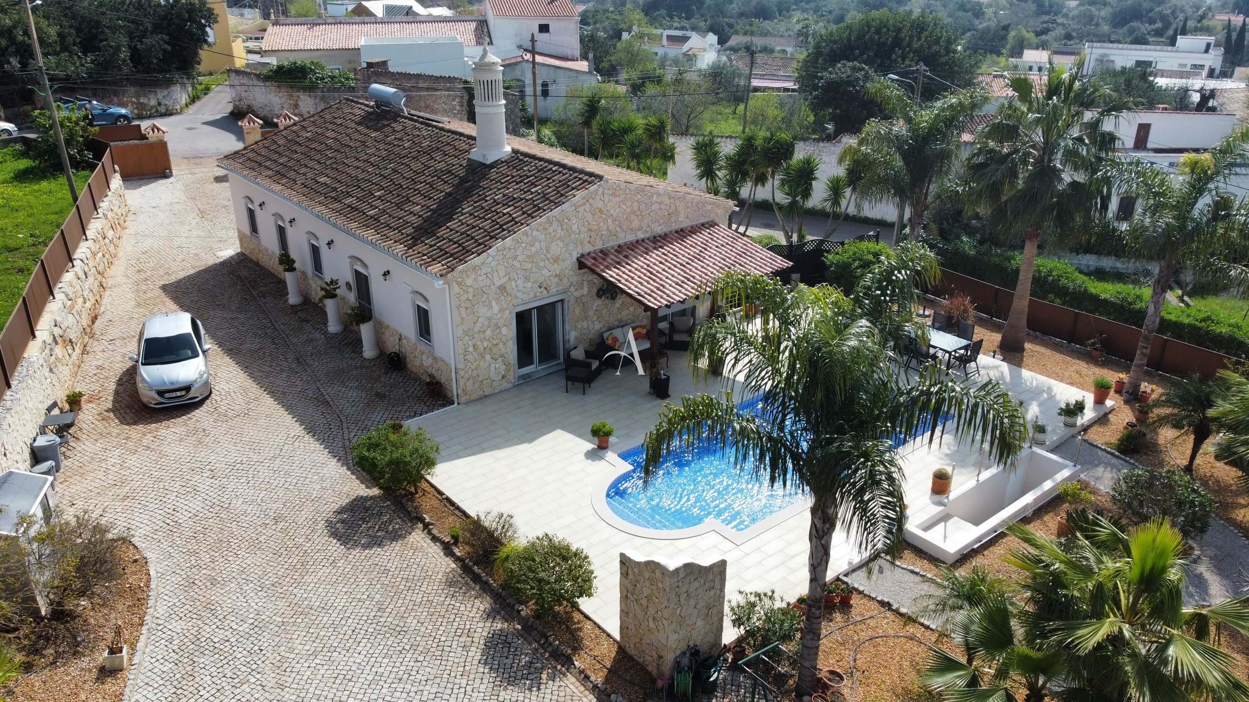 3 Bed, 2 Bath, HouseFor Sale, Sao Bras De Alportel, Faro, 8150-039