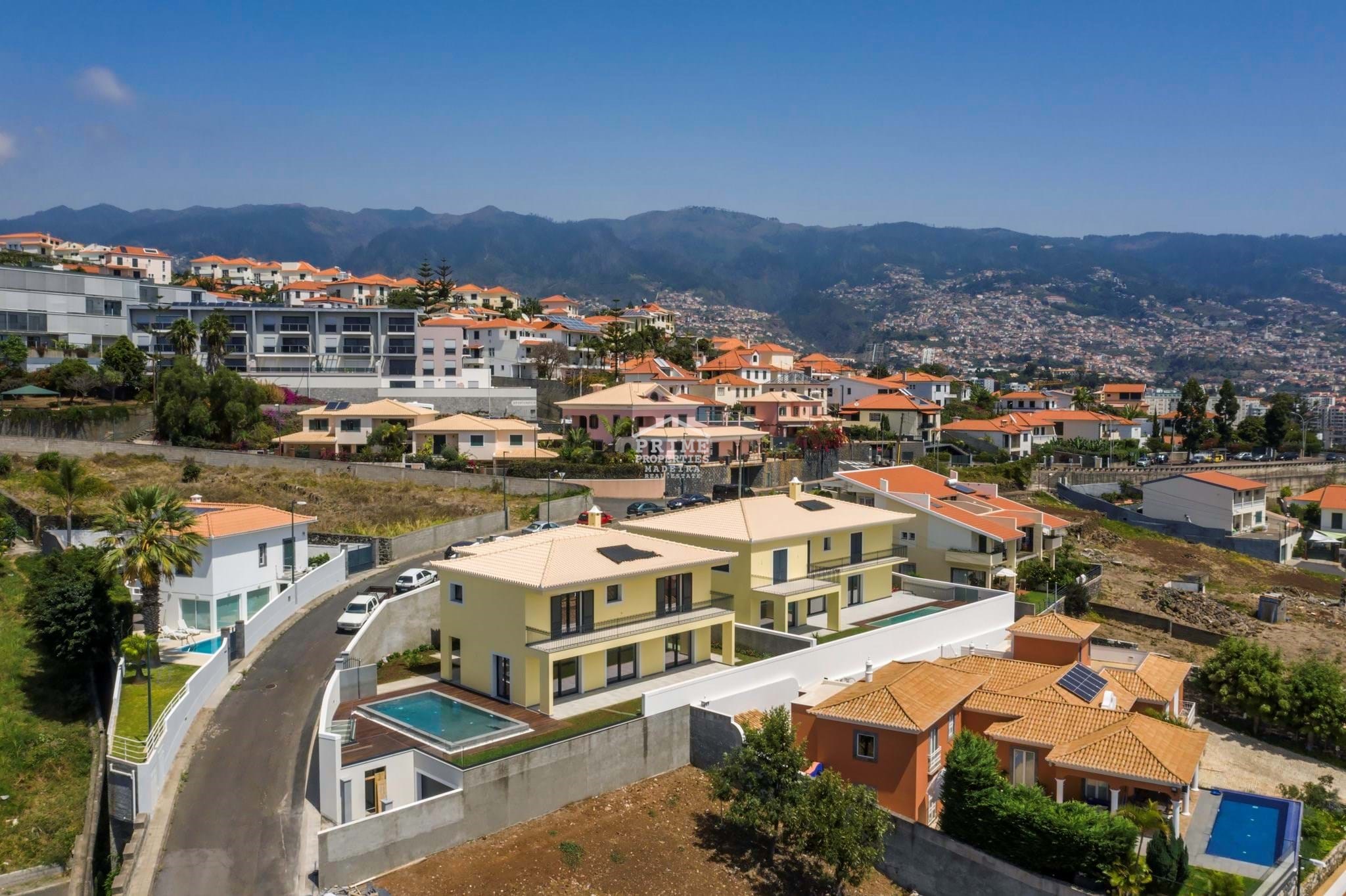 4 Bed, 5 Bath, HouseFor Sale, Funchal, Ilha da Madeira