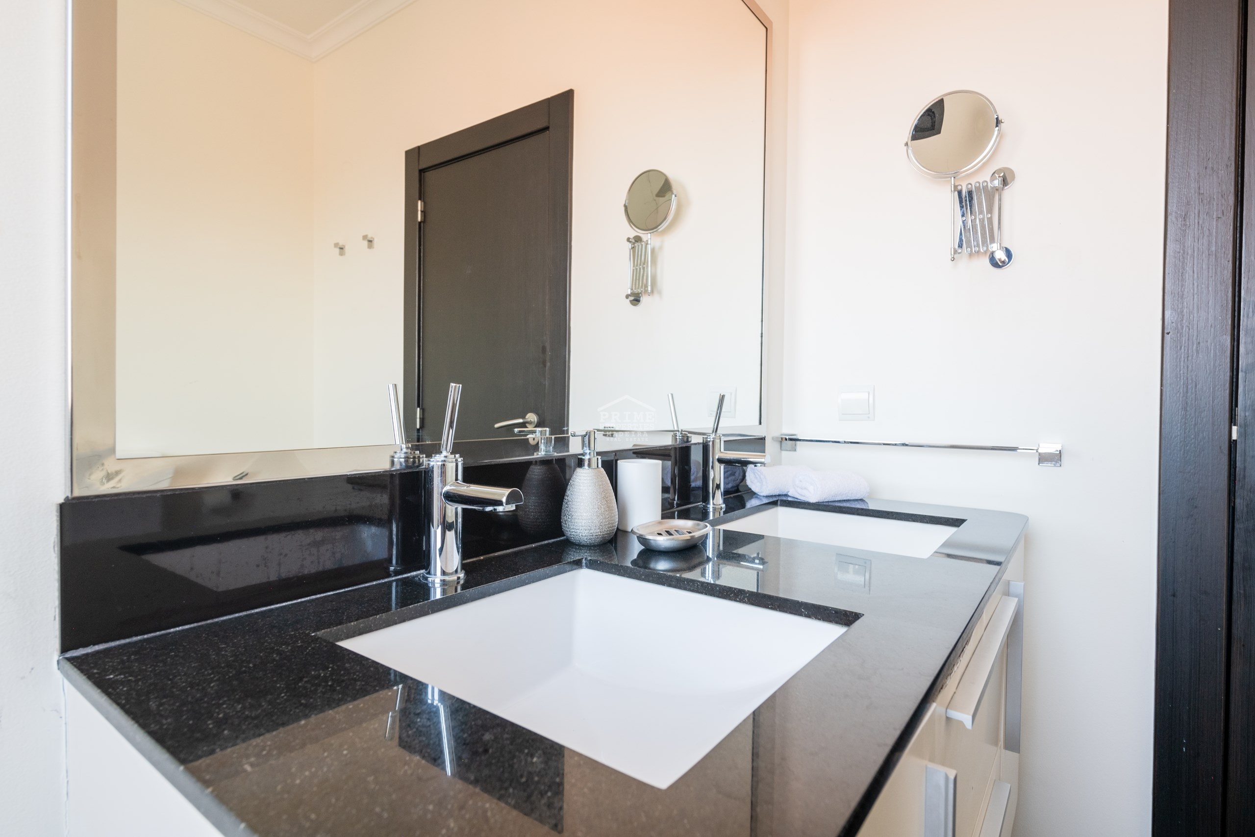 3 Bed, 4 Bath, HouseFor Sale, Funchal, Ilha da Madeira, 9020-415