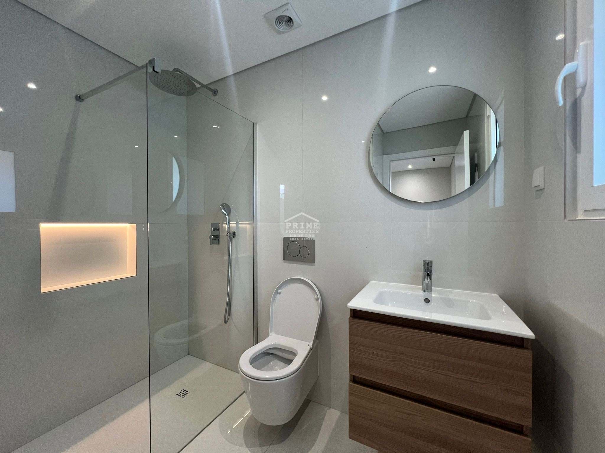 4 Bed, 3 Bath, HouseFor Sale, Funchal, Ilha da Madeira, 9060-011