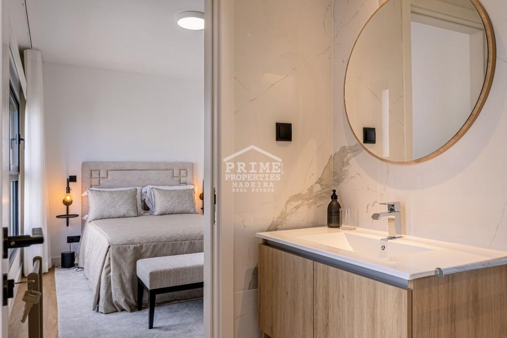 5 Bed, 5 Bath, ApartmentFor Sale, Funchal, Ilha da Madeira, 9000-098