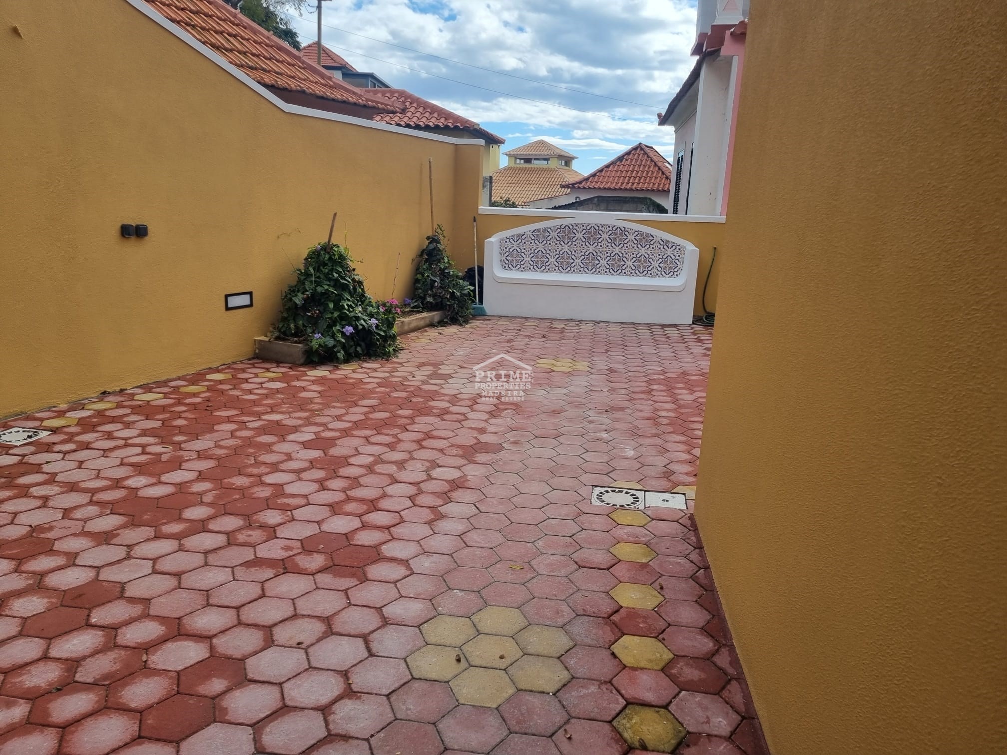 3 Bed, 3 Bath, HouseFor Sale, Funchal, Ilha da Madeira, 9000-057