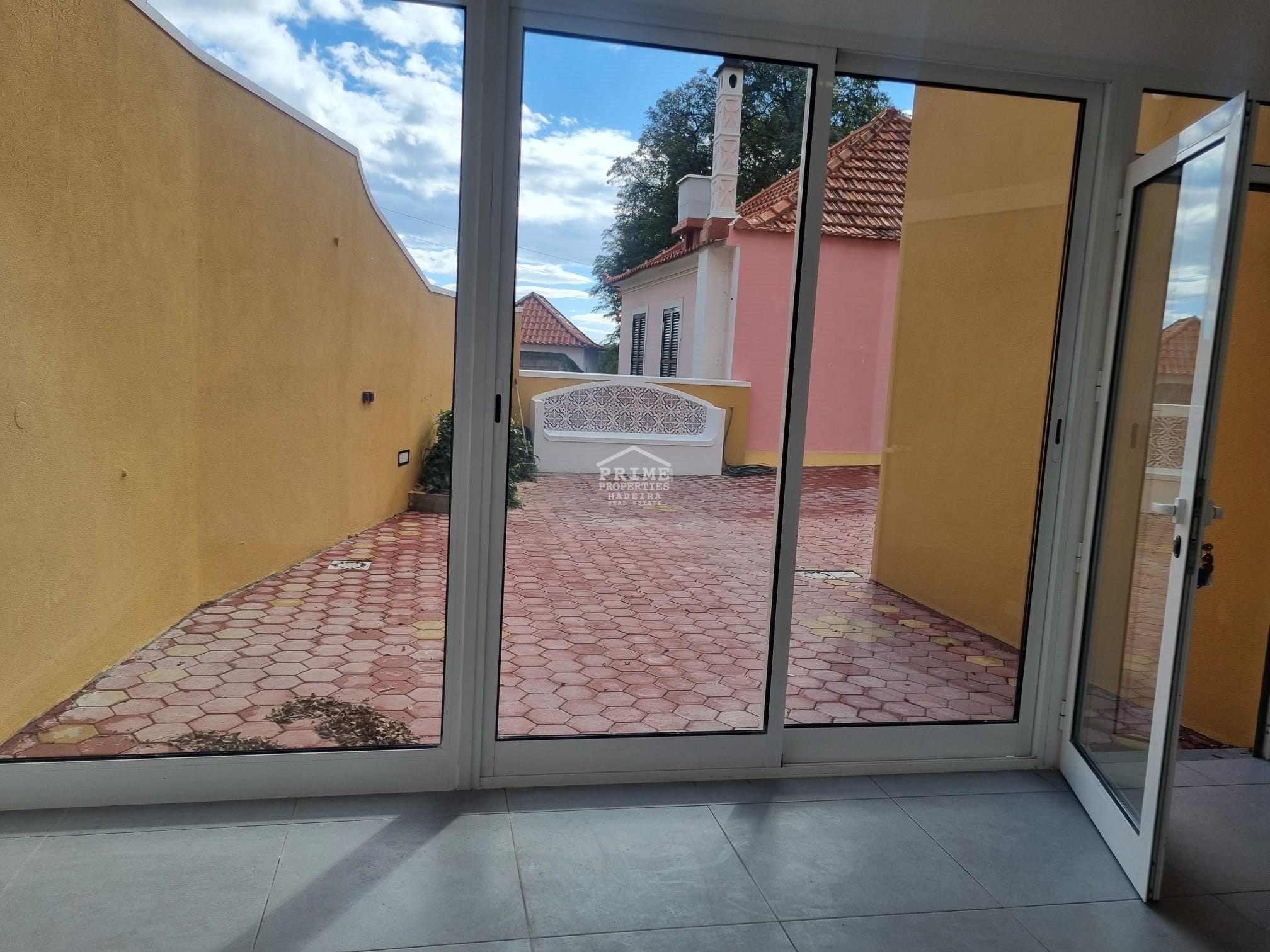3 Bed, 3 Bath, HouseFor Sale, Funchal, Ilha da Madeira, 9000-057