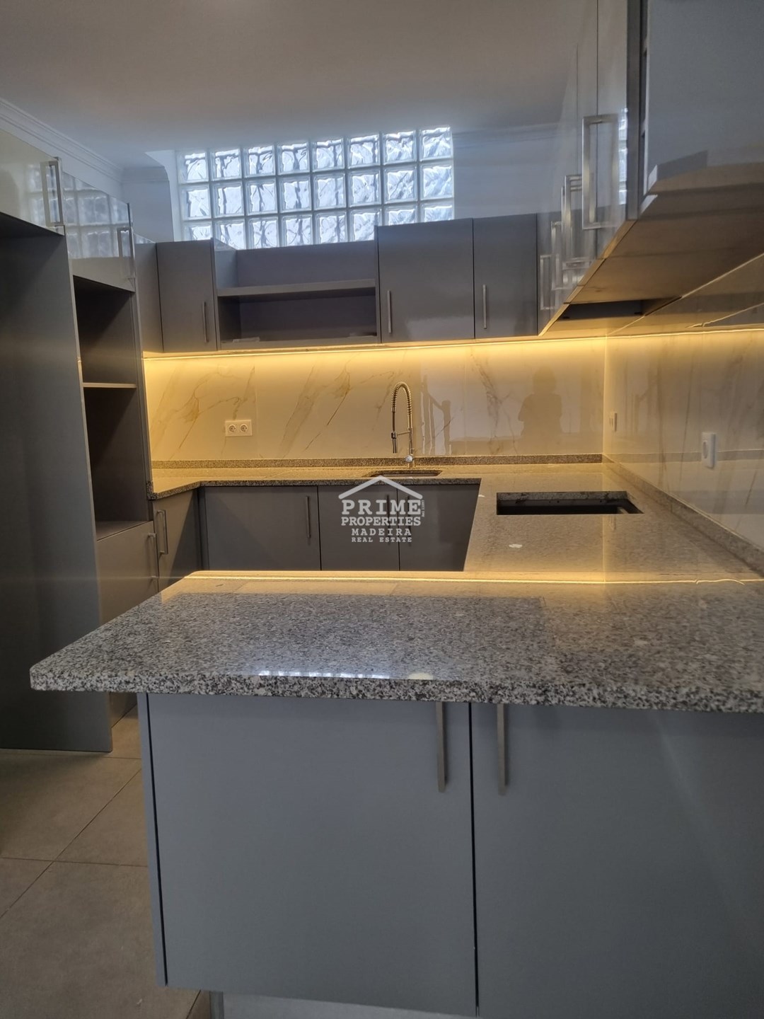 3 Bed, 3 Bath, HouseFor Sale, Funchal, Ilha da Madeira, 9000-057