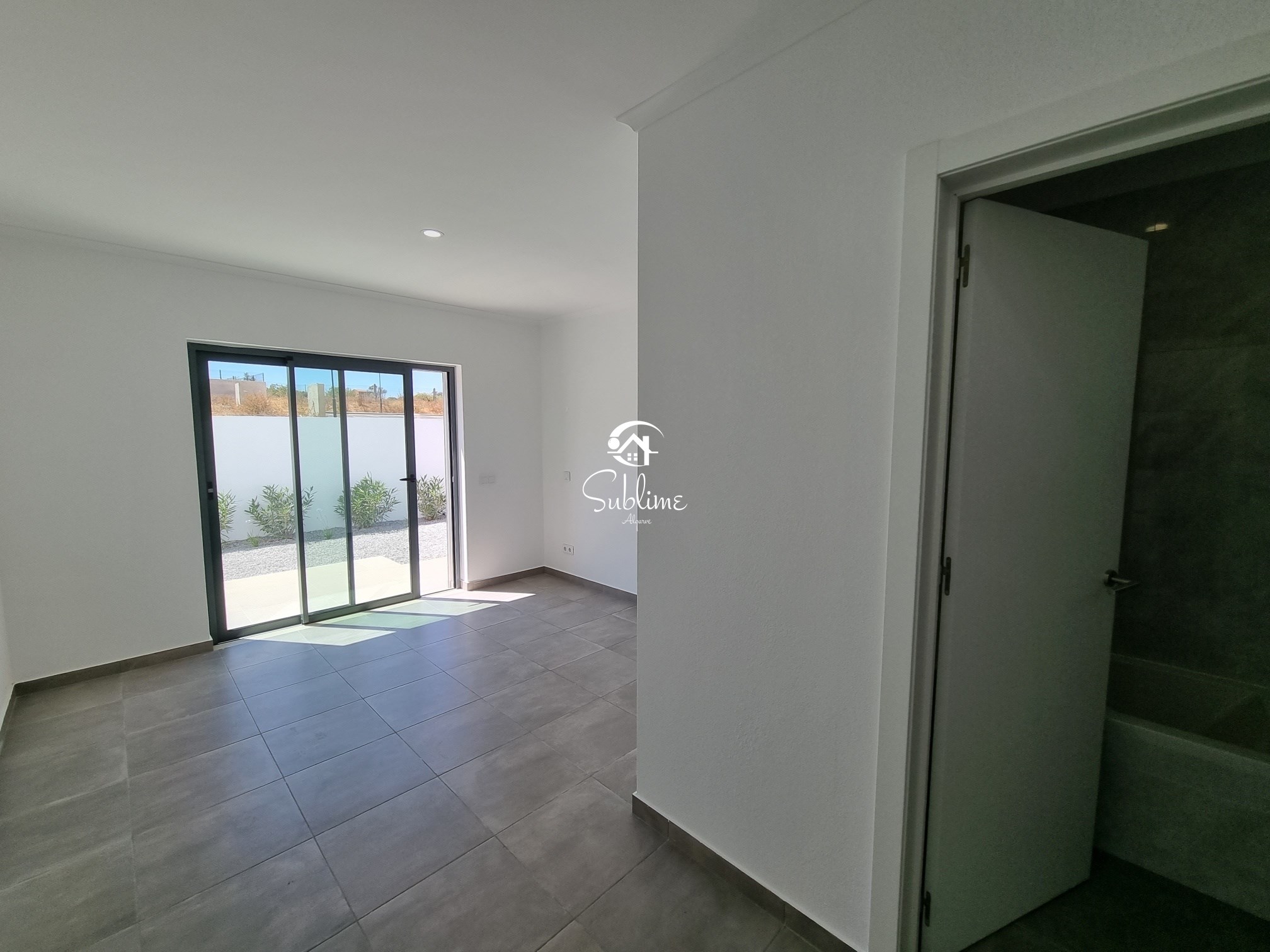 4 Bed, 7 Bath, HouseFor Sale, Lagos, Faro, 8600-282
