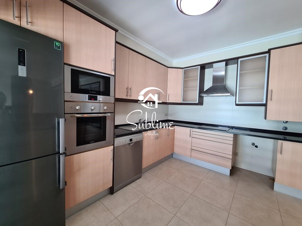 4 Bed, 3 Bath, HouseFor Sale, Lagos, Faro, 8600-315