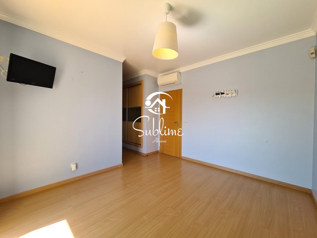 4 Bed, 3 Bath, HouseFor Sale, Lagos, Faro, 8600-315