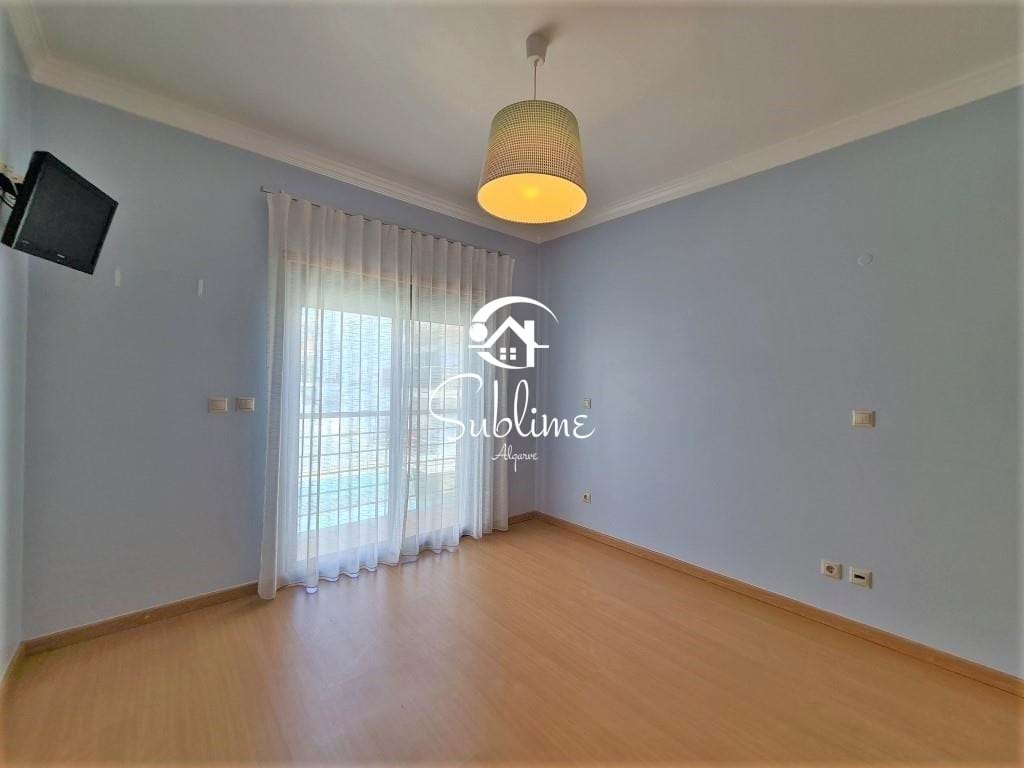 4 Bed, 3 Bath, HouseFor Sale, Lagos, Faro, 8600-315