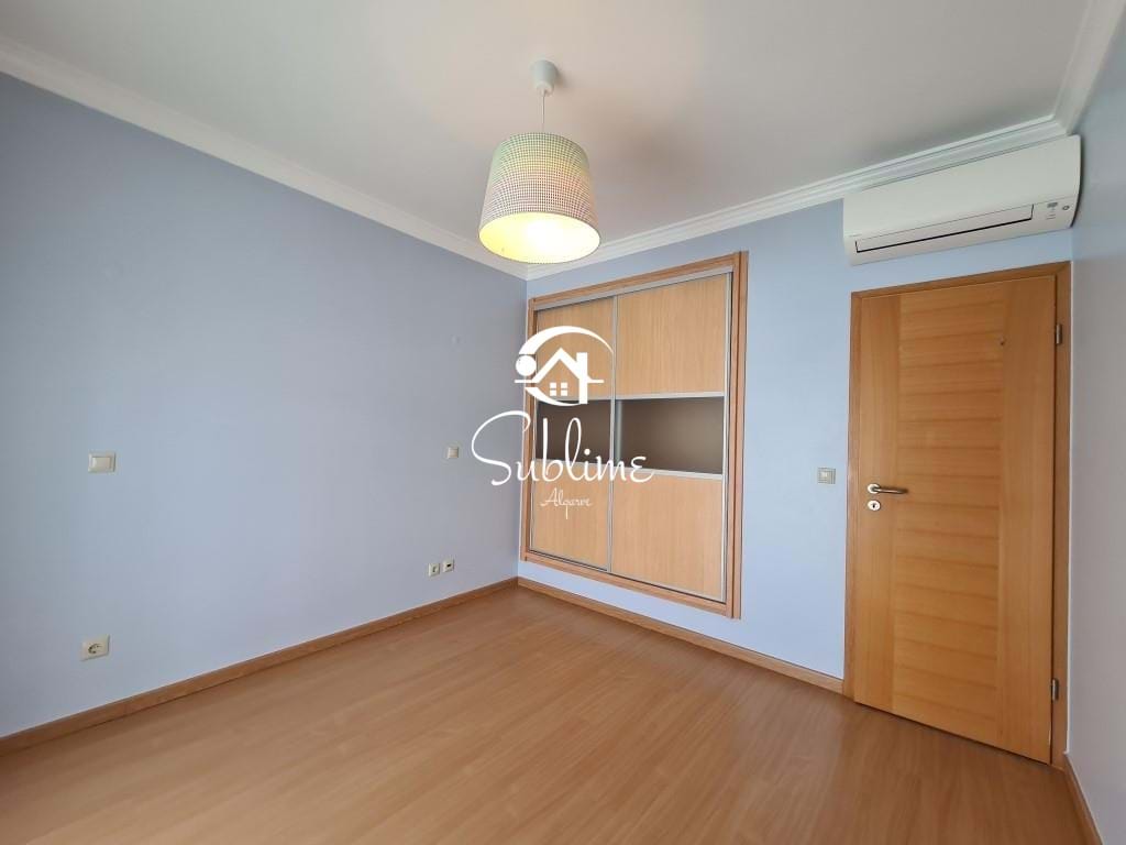 4 Bed, 3 Bath, HouseFor Sale, Lagos, Faro, 8600-315