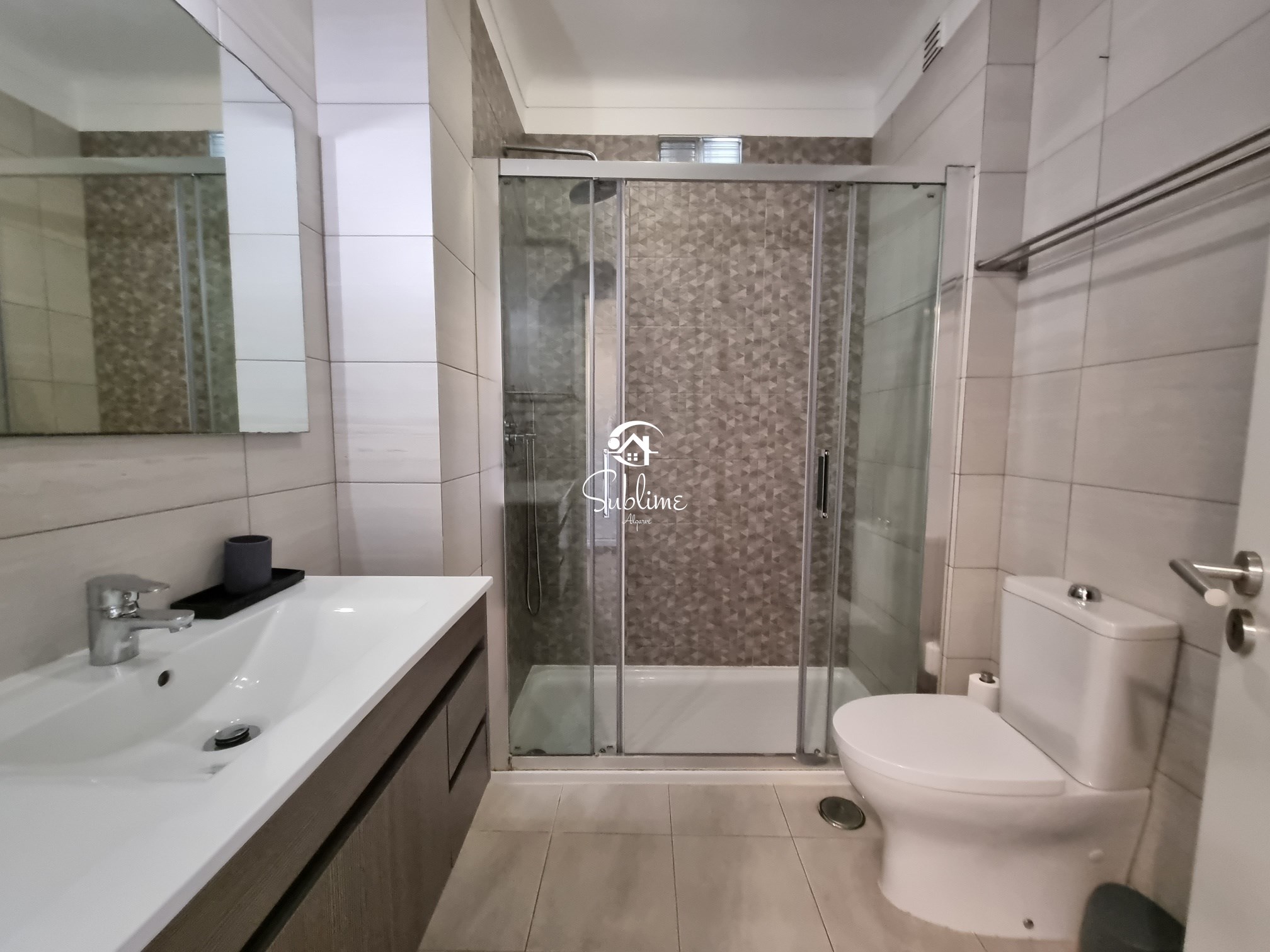 3 Bed, 2 Bath, ApartmentFor Sale, Lagos, Faro, 8600-315