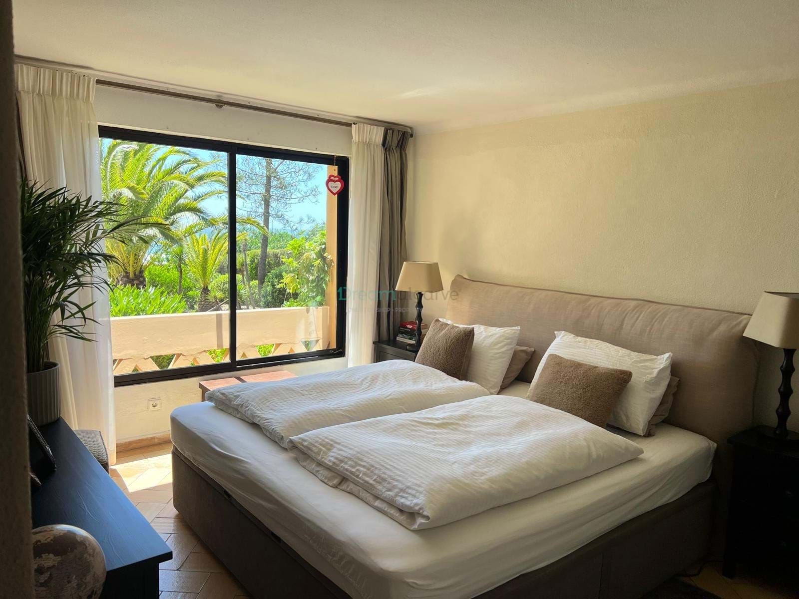 3 Bed, 2 Bath, ApartmentFor Sale, Lagos, Faro, 8600-315