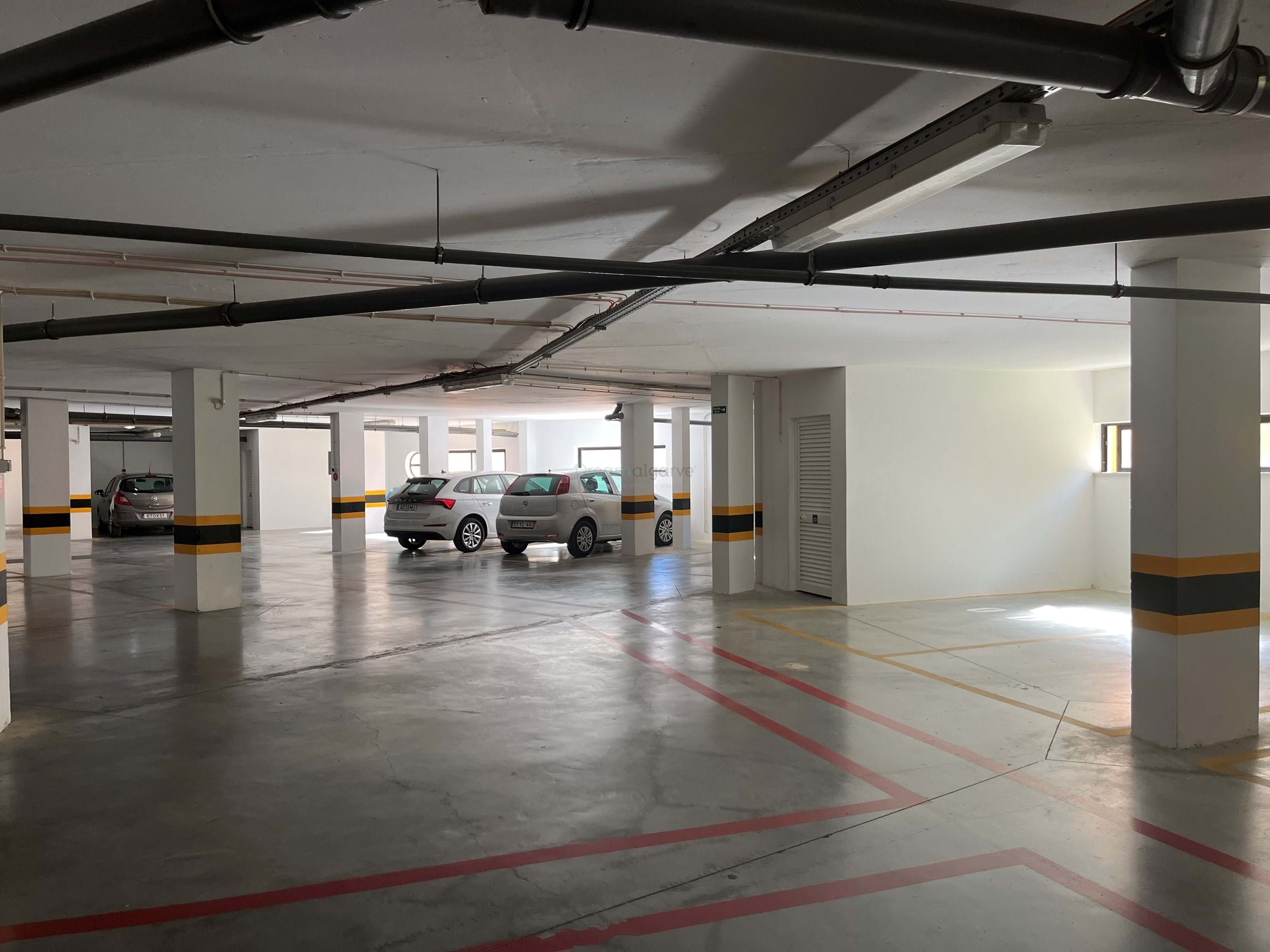 2 Bed, 1 Bath, ApartmentFor Sale, Lagos, Faro, 8600-128