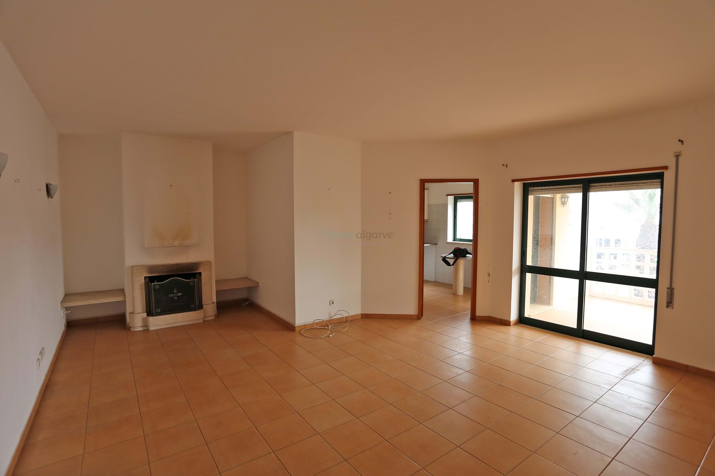 2 Bed, 1 Bath, ApartmentFor Sale, Lagos, Faro, 8600-502