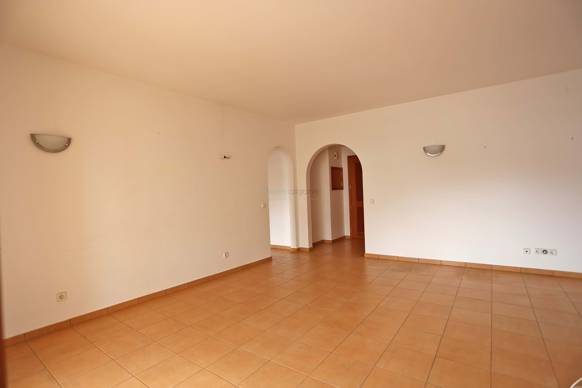 2 Bed, 1 Bath, ApartmentFor Sale, Lagos, Faro, 8600-502