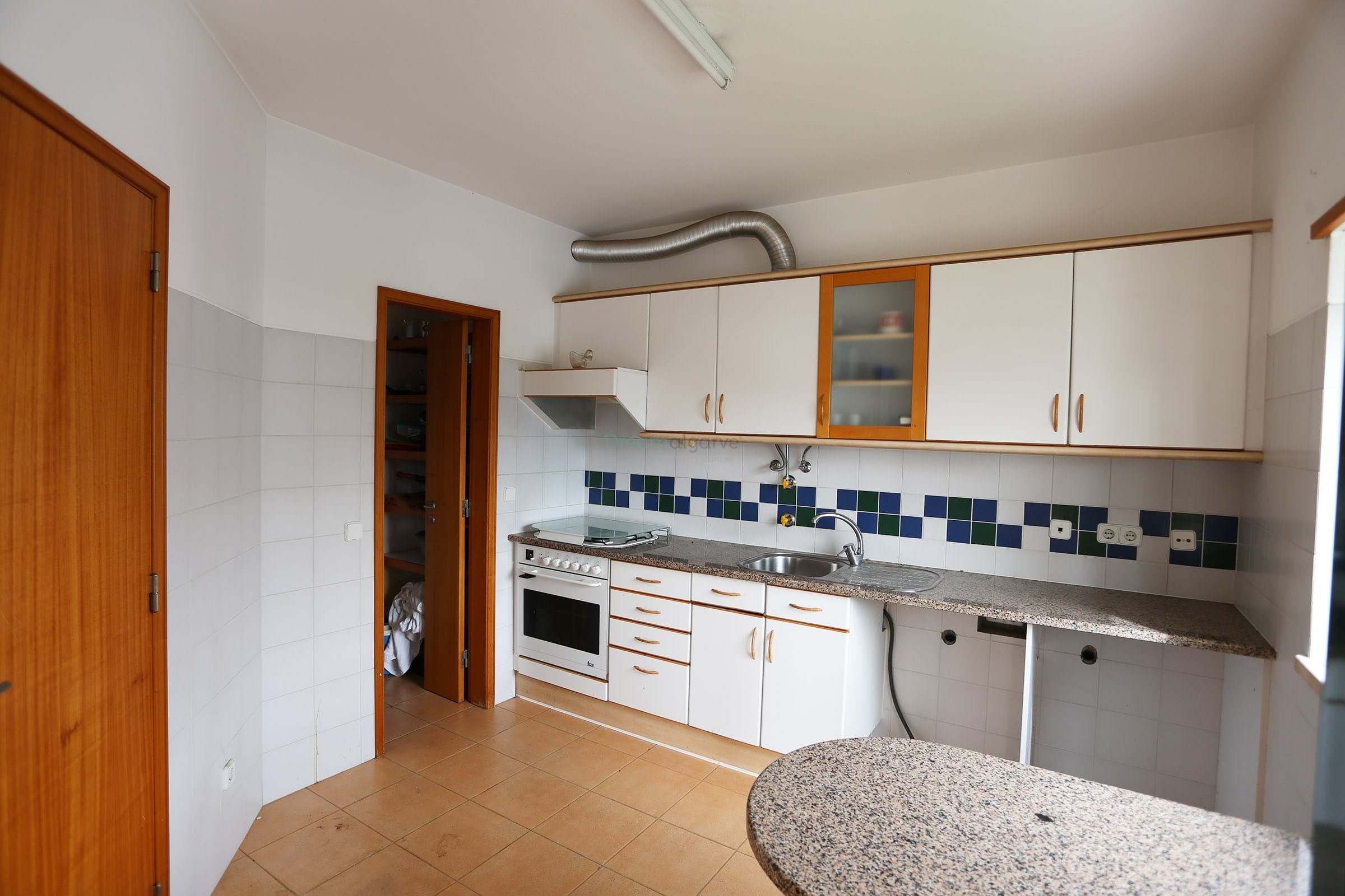 2 Bed, 1 Bath, ApartmentFor Sale, Lagos, Faro, 8600-502