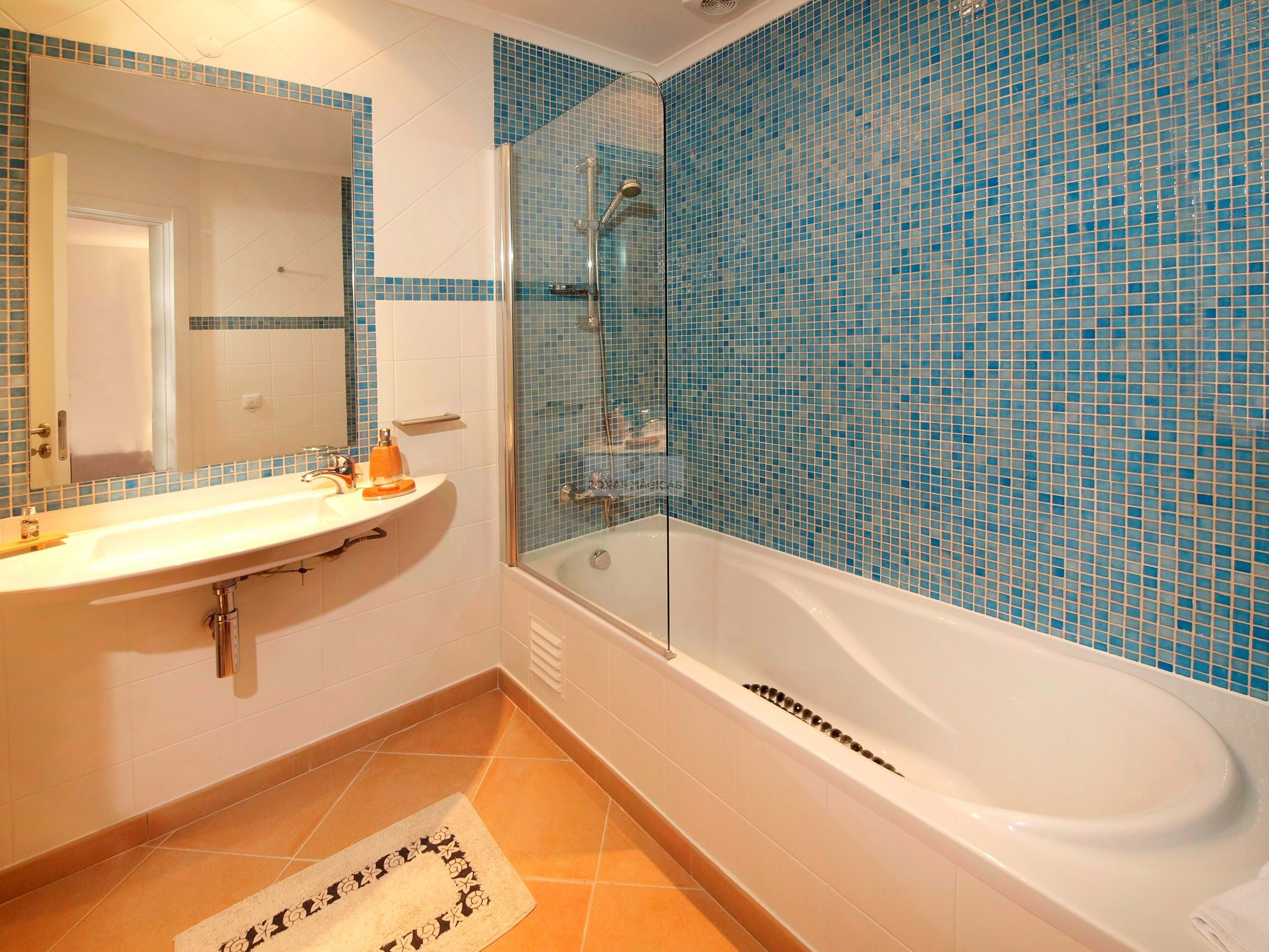 30 Bed, 31 Bath, HouseFor Sale, Lagos, Faro