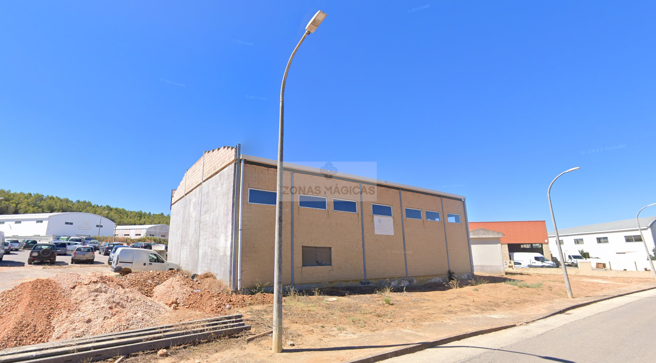 Commercial Property, For Sale