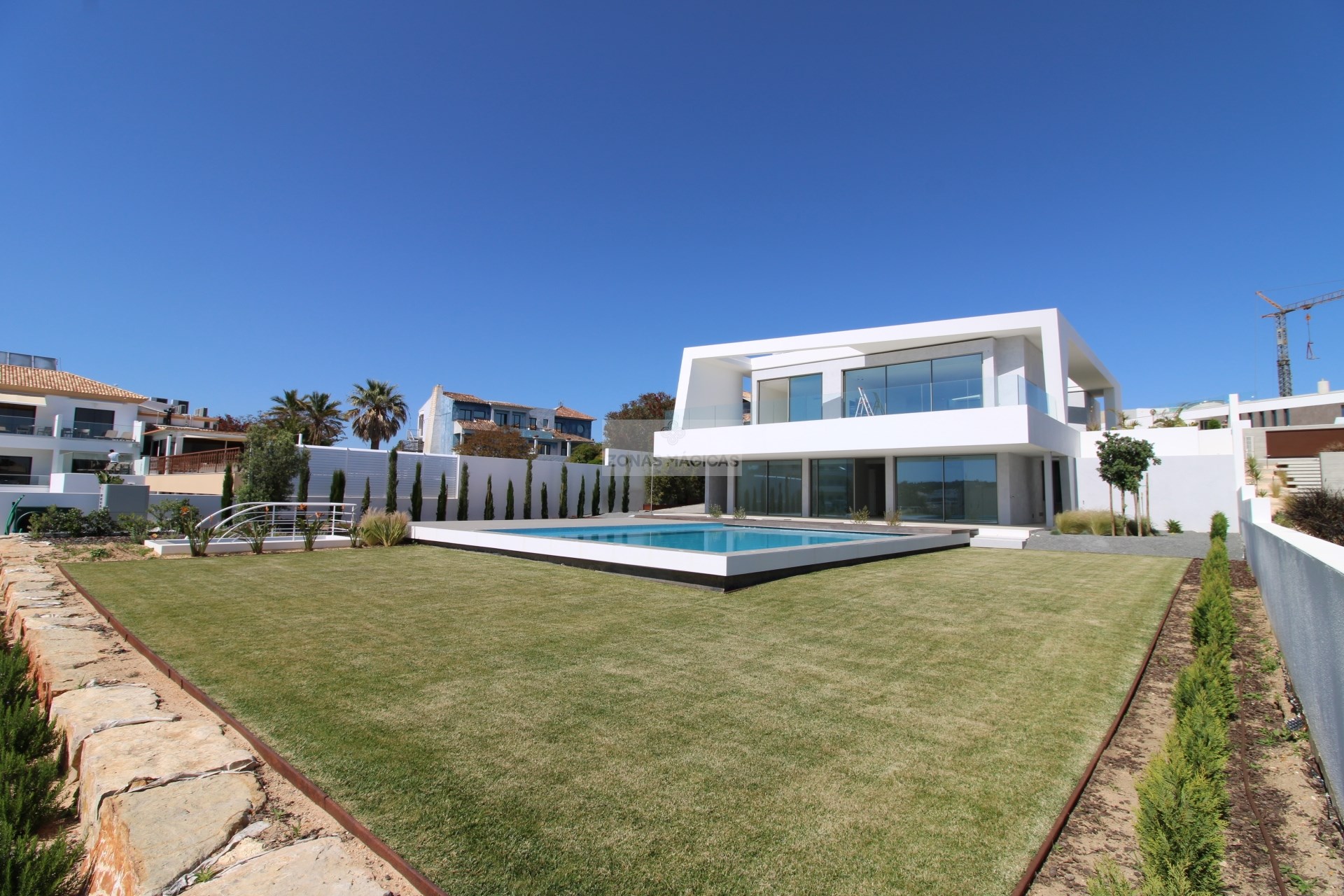 4 Bed, 6 Bath, HouseFor Sale, Lagos, Faro, 8600
