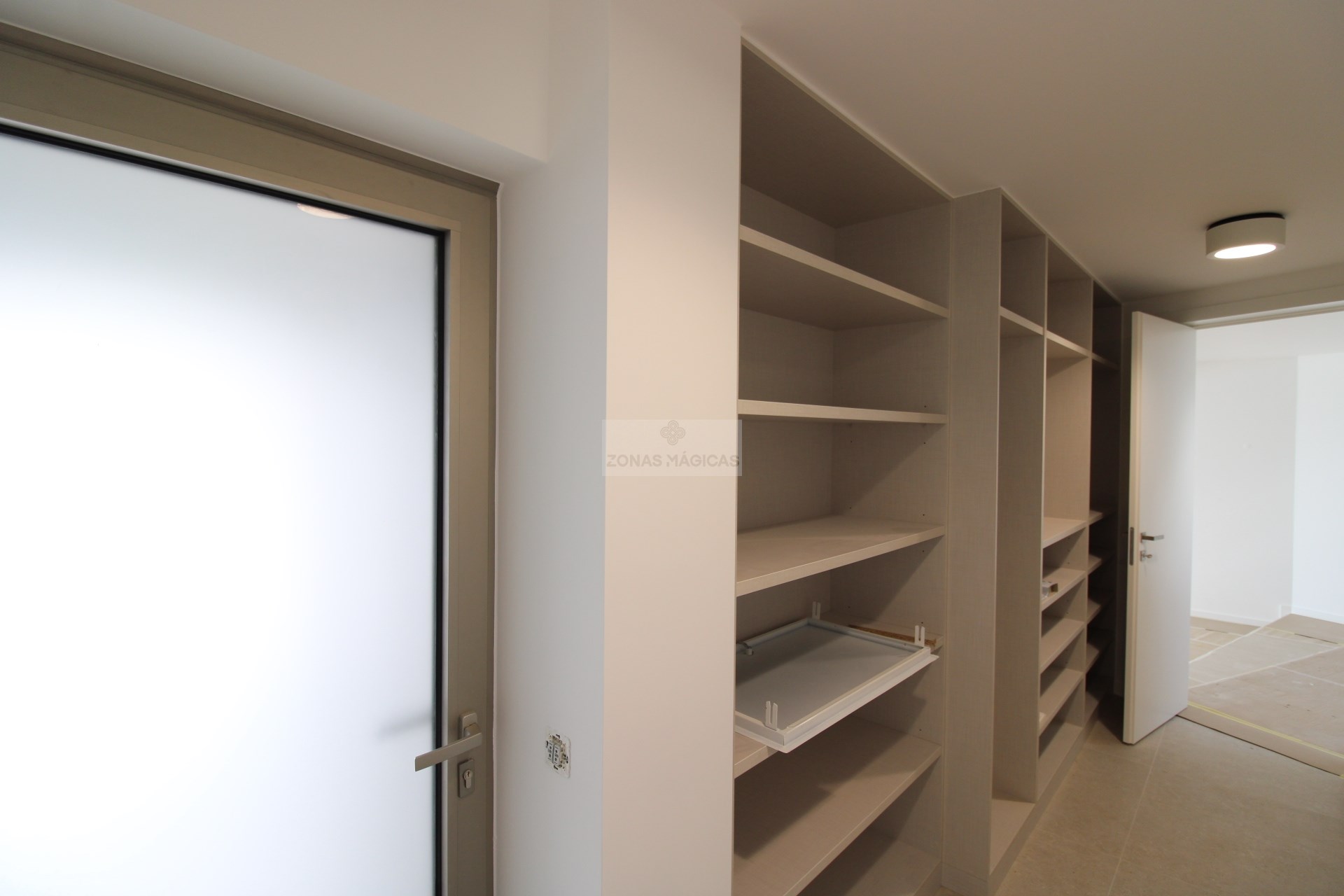 4 Bed, 6 Bath, HouseFor Sale, Lagos, Faro, 8600