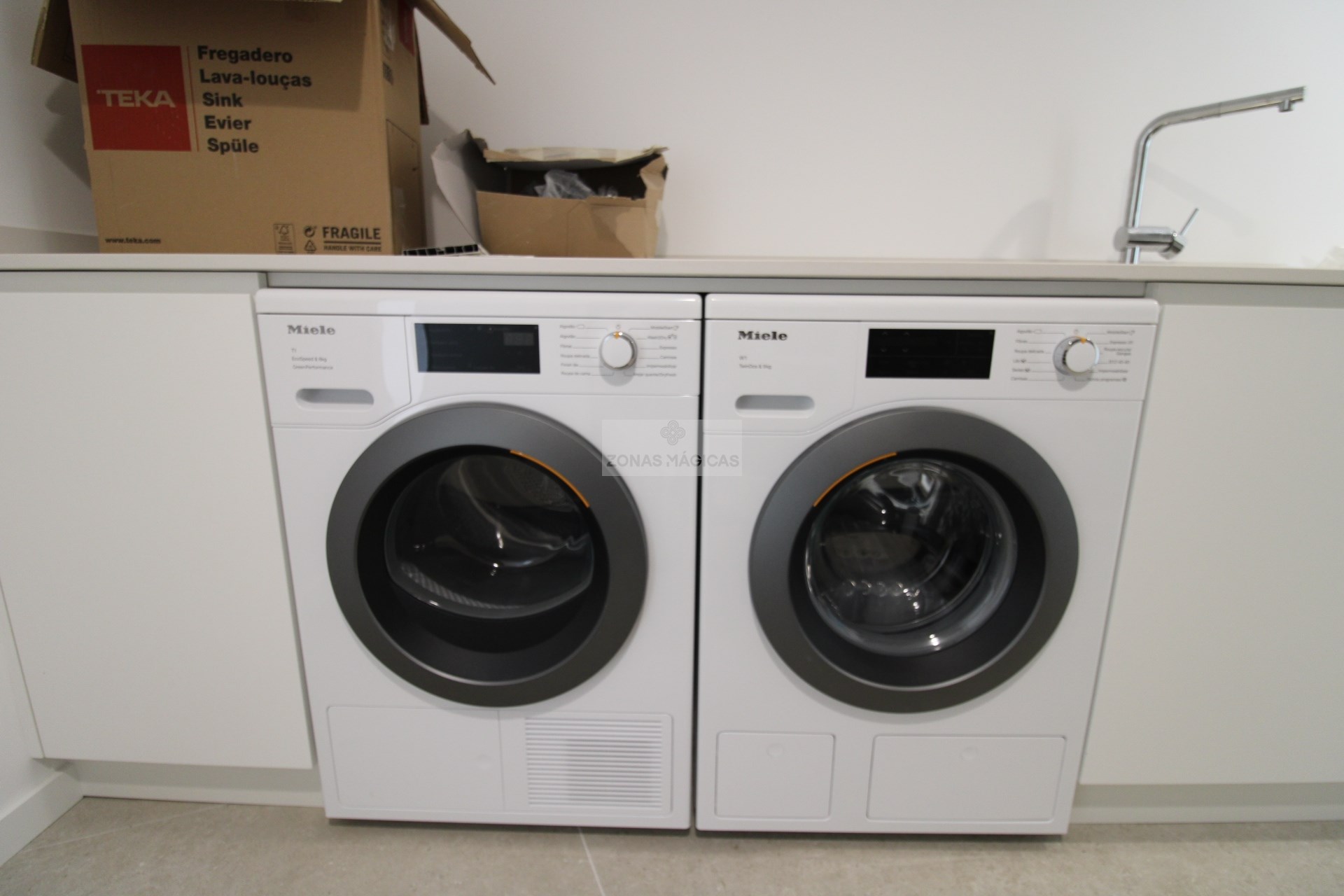 4 Bed, 6 Bath, HouseFor Sale, Lagos, Faro, 8600