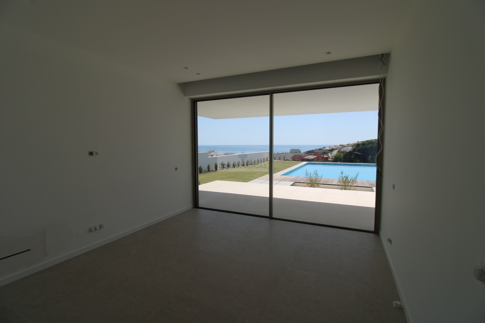 4 Bed, 6 Bath, HouseFor Sale, Lagos, Faro, 8600