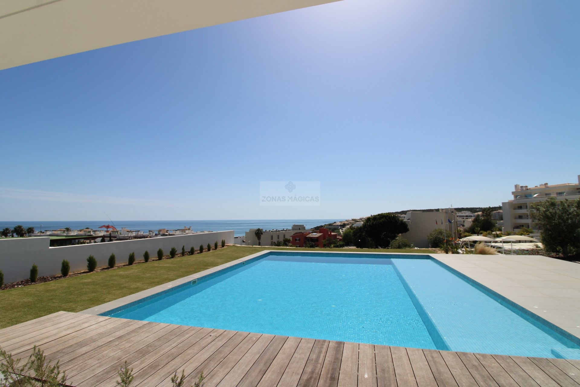 4 Bed, 6 Bath, HouseFor Sale, Lagos, Faro, 8600