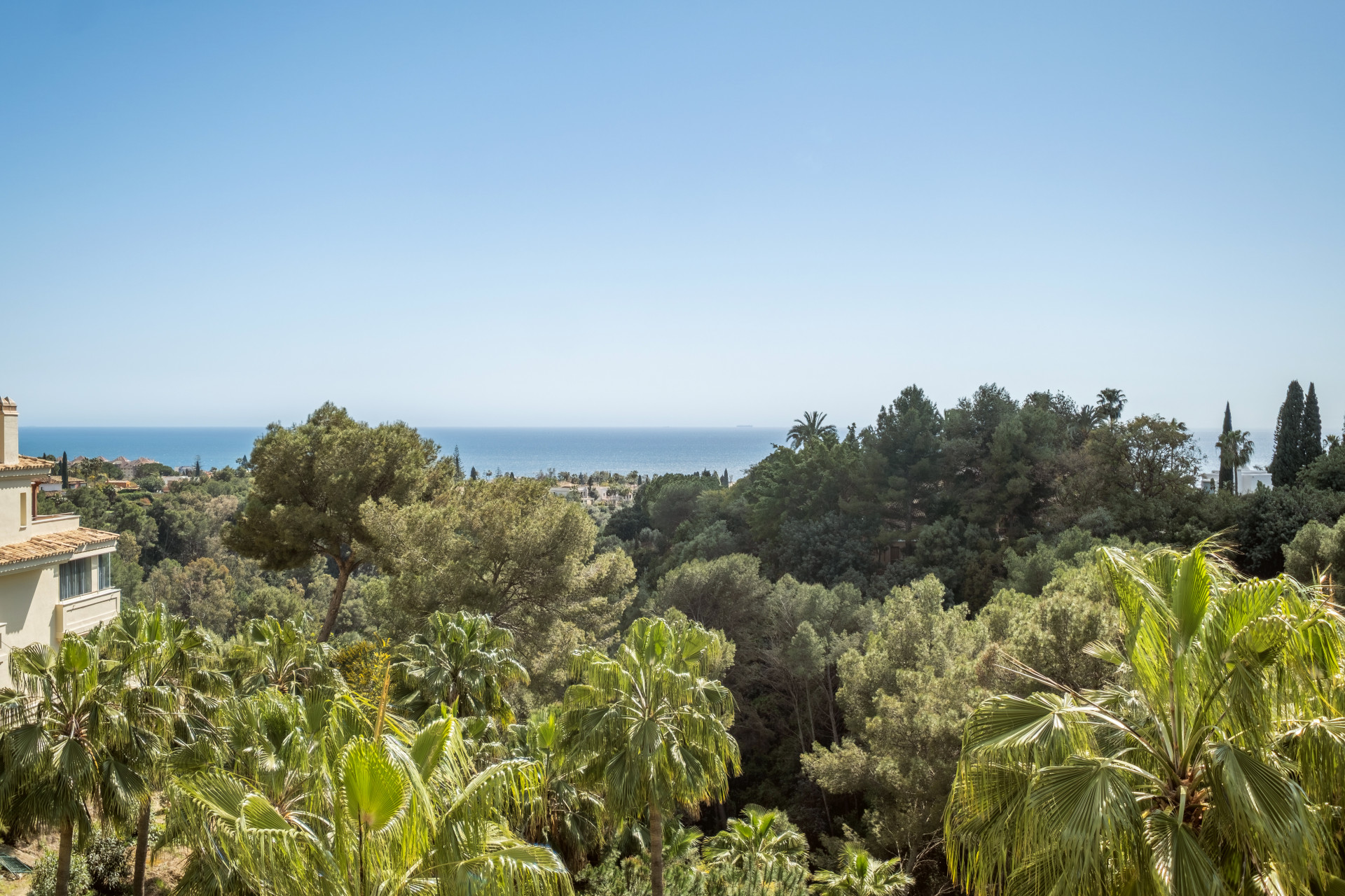 3 Bed, 2 Bath, ApartmentFor Sale, Marbella, Malaga