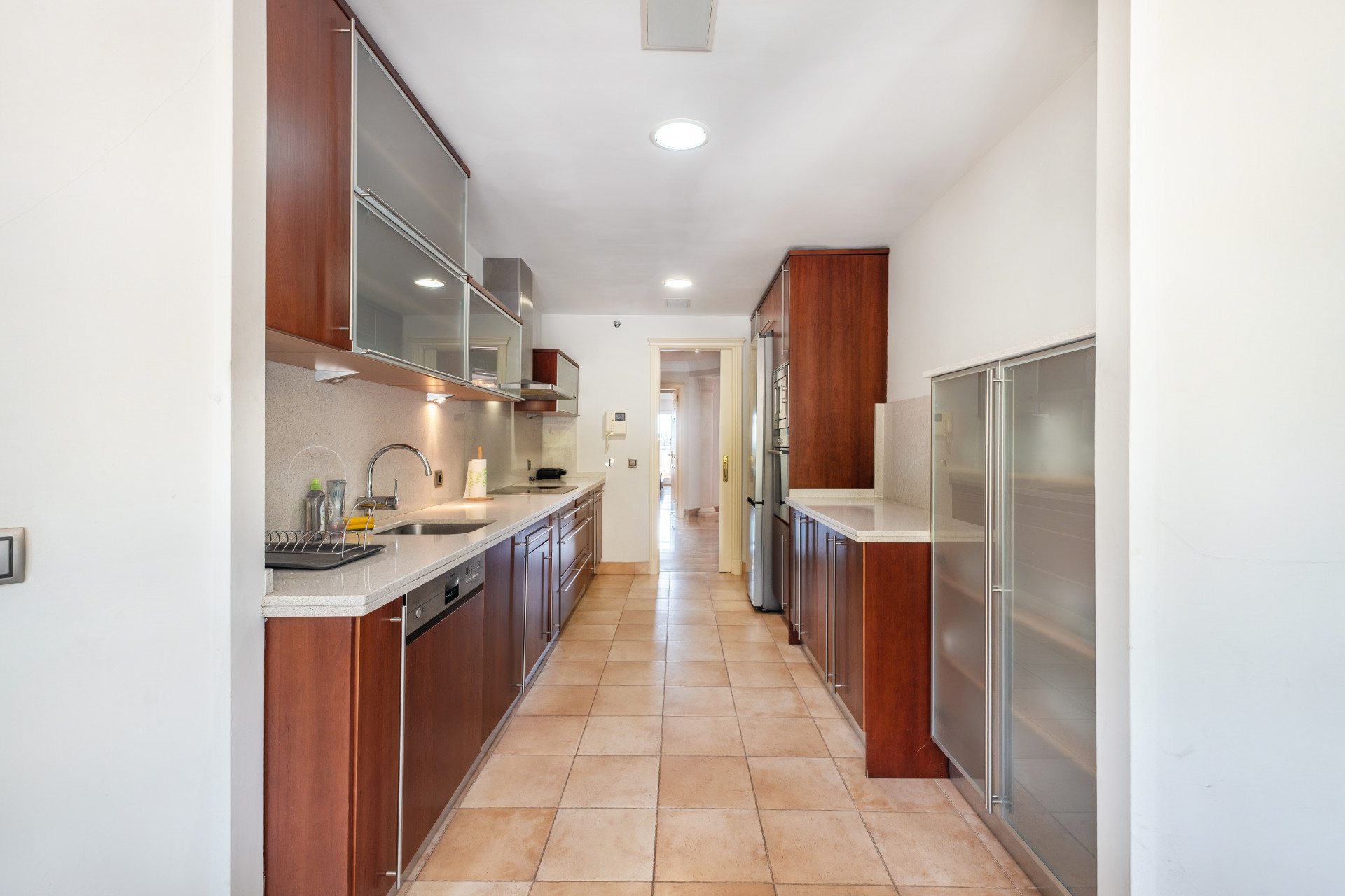 3 Bed, 2 Bath, ApartmentFor Sale, Marbella, Malaga