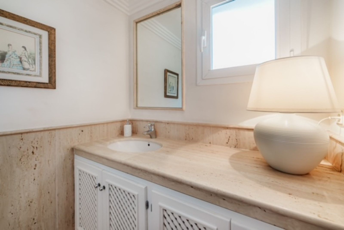 4 Bed, 4 Bath, HouseFor Sale, Estepona, Malaga