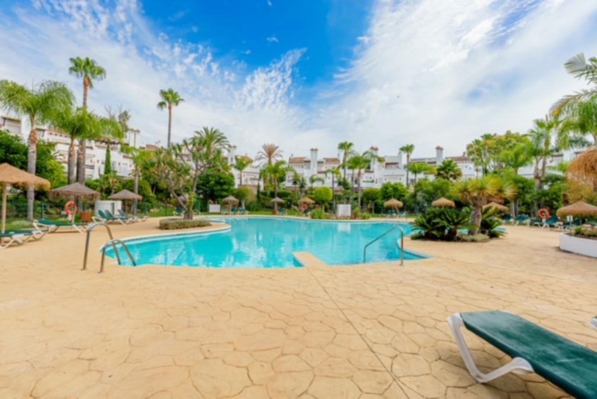 4 Bed, 4 Bath, HouseFor Sale, Estepona, Malaga