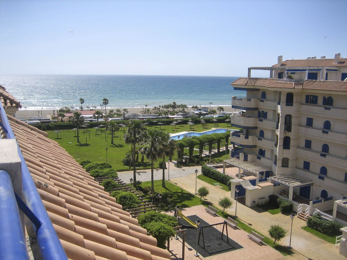 1 Bed, 1 Bath, ApartmentFor Sale, San Luis de Sabinillas, Malaga