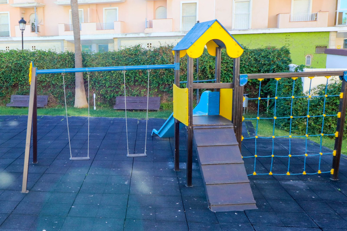 1 Bed, 1 Bath, ApartmentFor Sale, San Luis de Sabinillas, Malaga