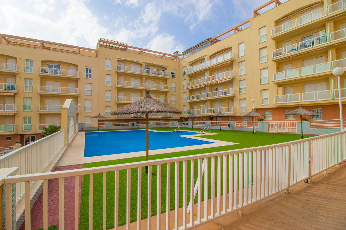 1 Bed, 1 Bath, ApartmentFor Sale, San Luis de Sabinillas, Malaga