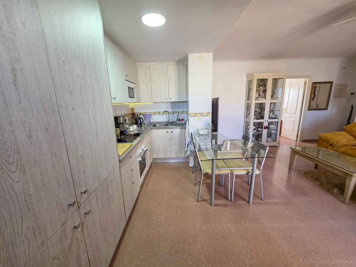 1 Bed, 1 Bath, ApartmentFor Sale, San Luis de Sabinillas, Malaga