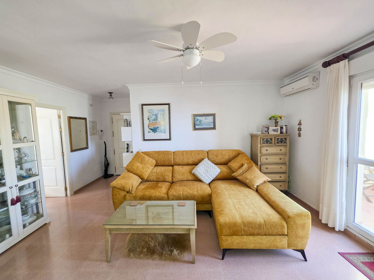 1 Bed, 1 Bath, ApartmentFor Sale, San Luis de Sabinillas, Malaga