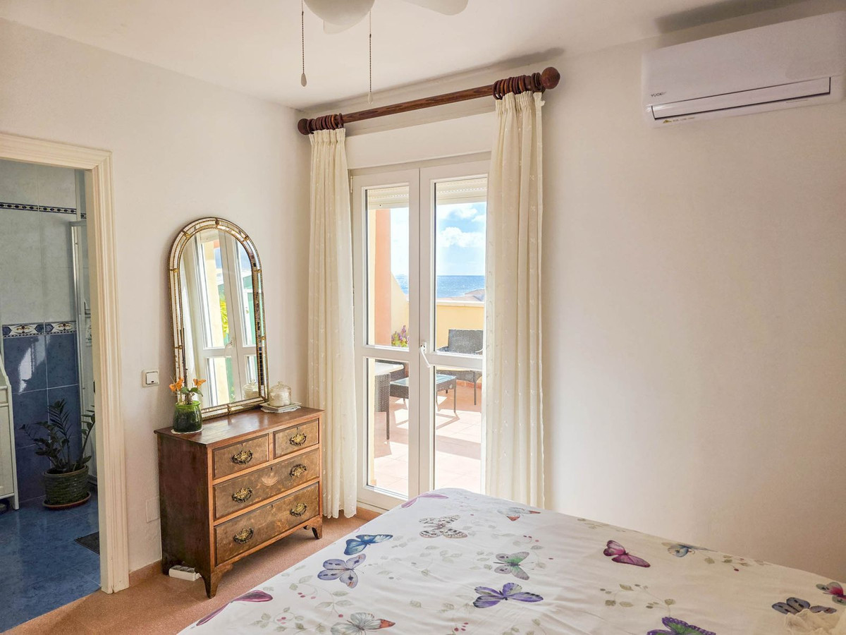 1 Bed, 1 Bath, ApartmentFor Sale, San Luis de Sabinillas, Malaga