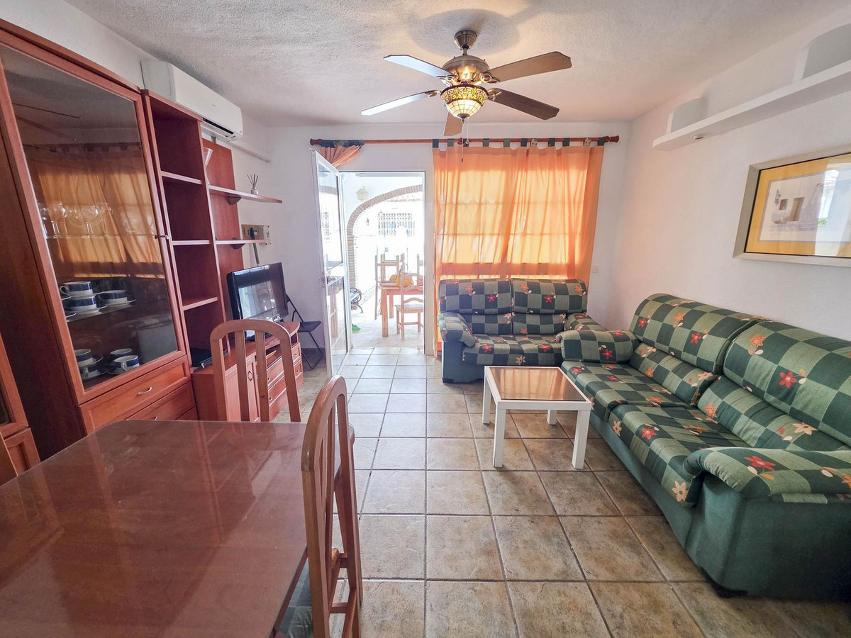 2 Bed, 2 Bath, HouseFor Sale, La Duquesa, Malaga