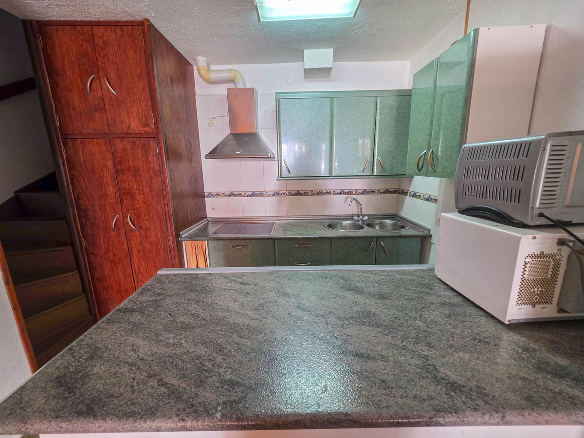 2 Bed, 2 Bath, HouseFor Sale, La Duquesa, Malaga