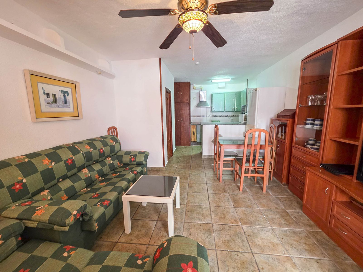 2 Bed, 2 Bath, HouseFor Sale, La Duquesa, Malaga