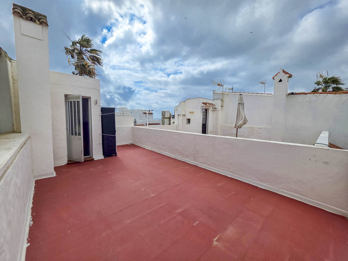 2 Bed, 2 Bath, HouseFor Sale, La Duquesa, Malaga