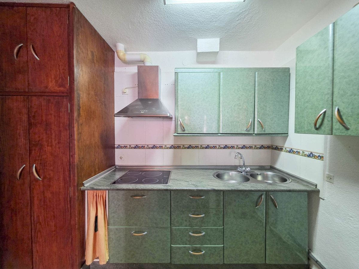 2 Bed, 2 Bath, HouseFor Sale, La Duquesa, Malaga