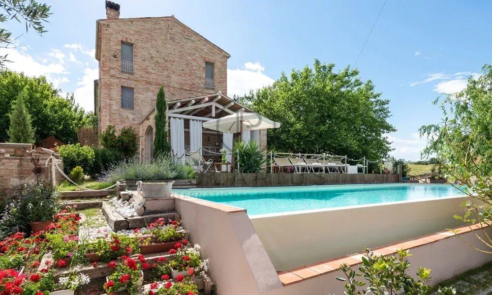 2 Bed, 3 Bath, HouseFor Sale, Staffolo, Ancona