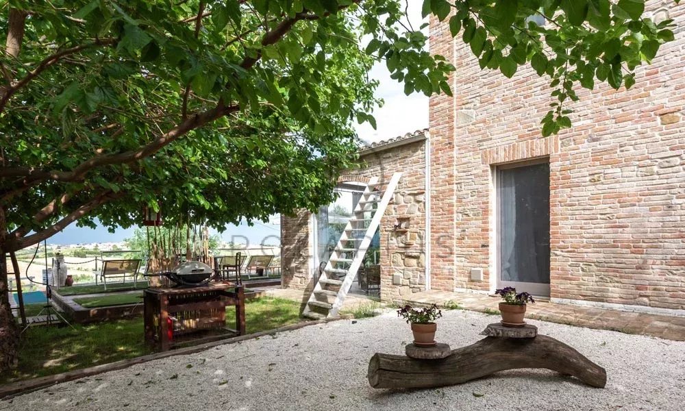 2 Bed, 3 Bath, HouseFor Sale, Staffolo, Ancona