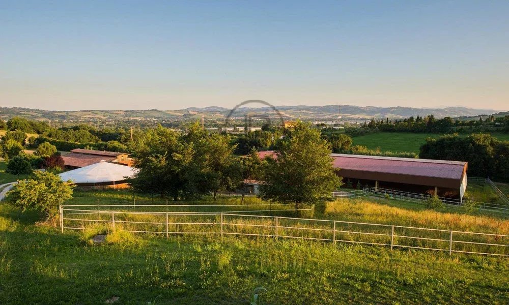 11 Bed, 9 Bath, HouseFor Sale, Pesaro, Pesaro-Urbino