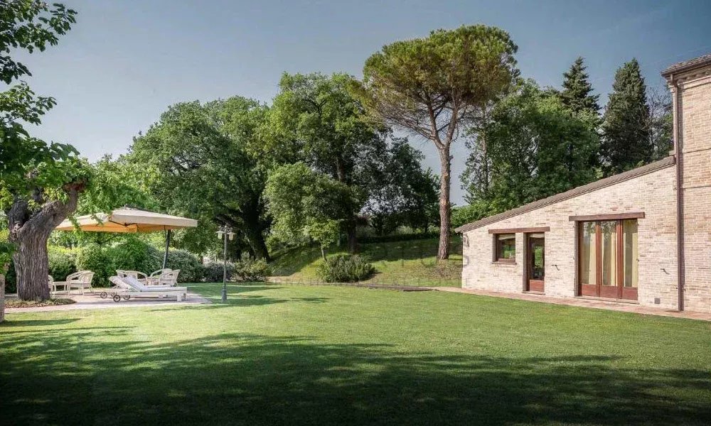 11 Bed, 9 Bath, HouseFor Sale, Pesaro, Pesaro-Urbino